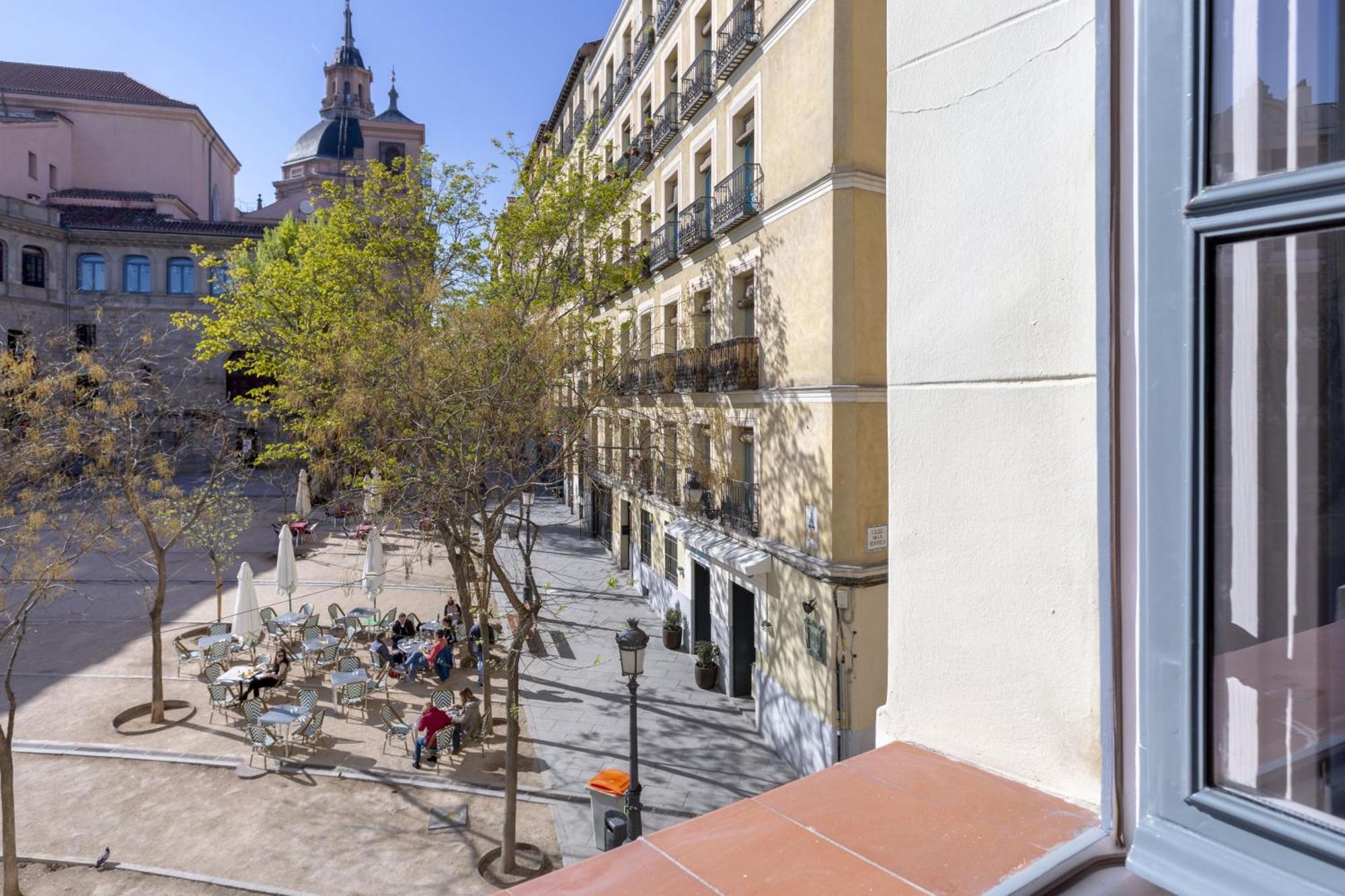 Precioso Apt En La Plaza De La Paja Latina マドリード エクステリア 写真
