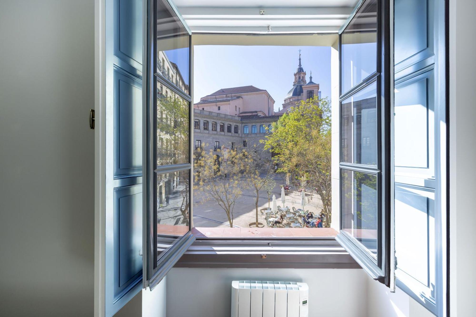 Precioso Apt En La Plaza De La Paja Latina マドリード エクステリア 写真