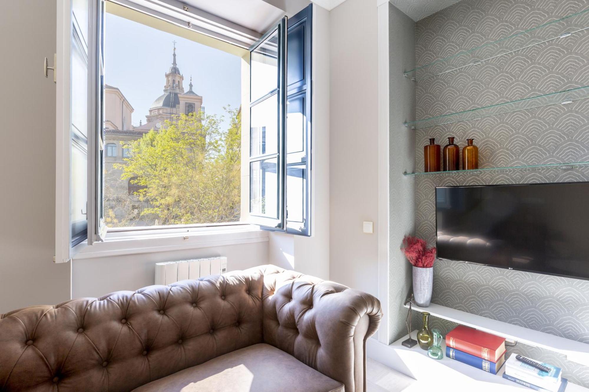 Precioso Apt En La Plaza De La Paja Latina マドリード エクステリア 写真
